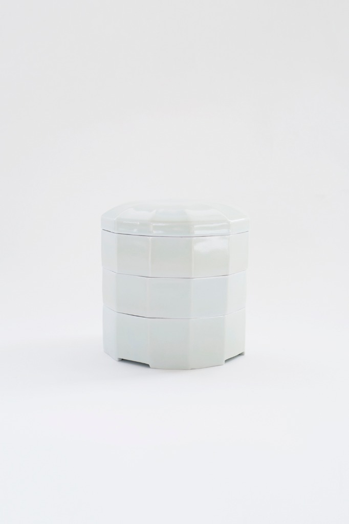 Triple container with lid